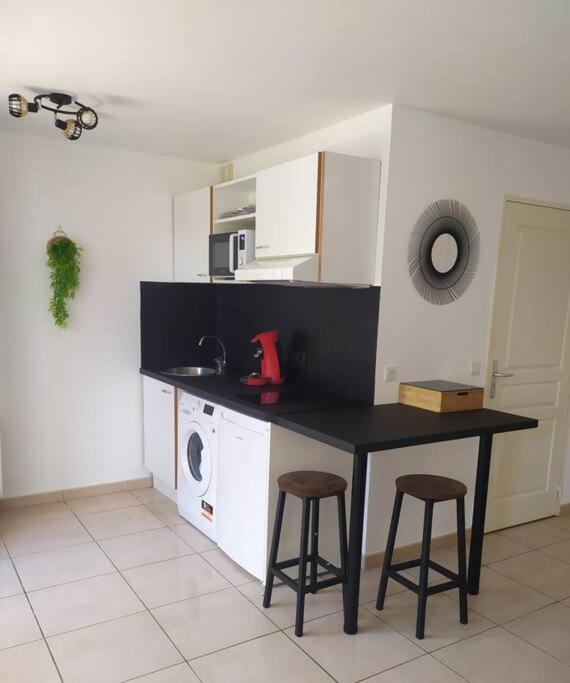 Beau Neuf + Parking Et Velo Gratuit Apartment