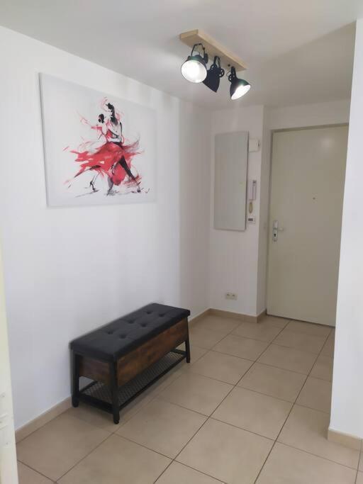 Beau Neuf + Parking Et Velo Gratuit Apartment *